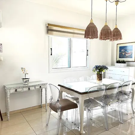 Wealthystays Hephaestus Villa, Walk To