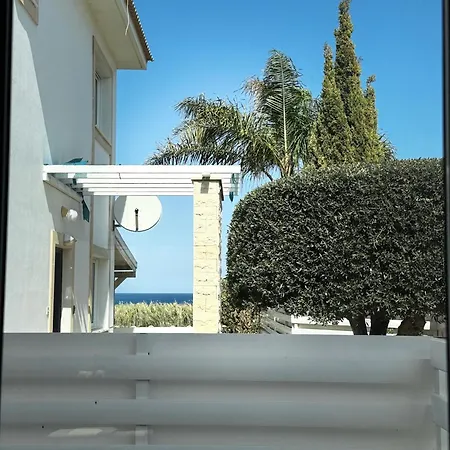 Wealthystays Hephaestus Villa, Ayia Triada Villa *