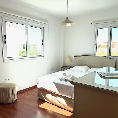 Wealthystays Hephaestus Villa, Ayia Triada Villa